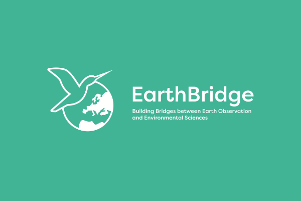 Projekt EarthBridge spojuje výzkumníky v terénu se špičkovou satelitní technologií a byl vyvíjen ve spolupráci s Českou zemědělskou univerzitou, Technickou univerzitou v Drážďanech a univerzitou v Bologni. Web projektu má jednoduché design a splňuje přísná pravidla přístupnosti vyžadována Evropskou unií, je napojen na Twitter a umožňuje uživatelům postupně přidávat výstupy projektu. Logo vytvořili grafici v […]